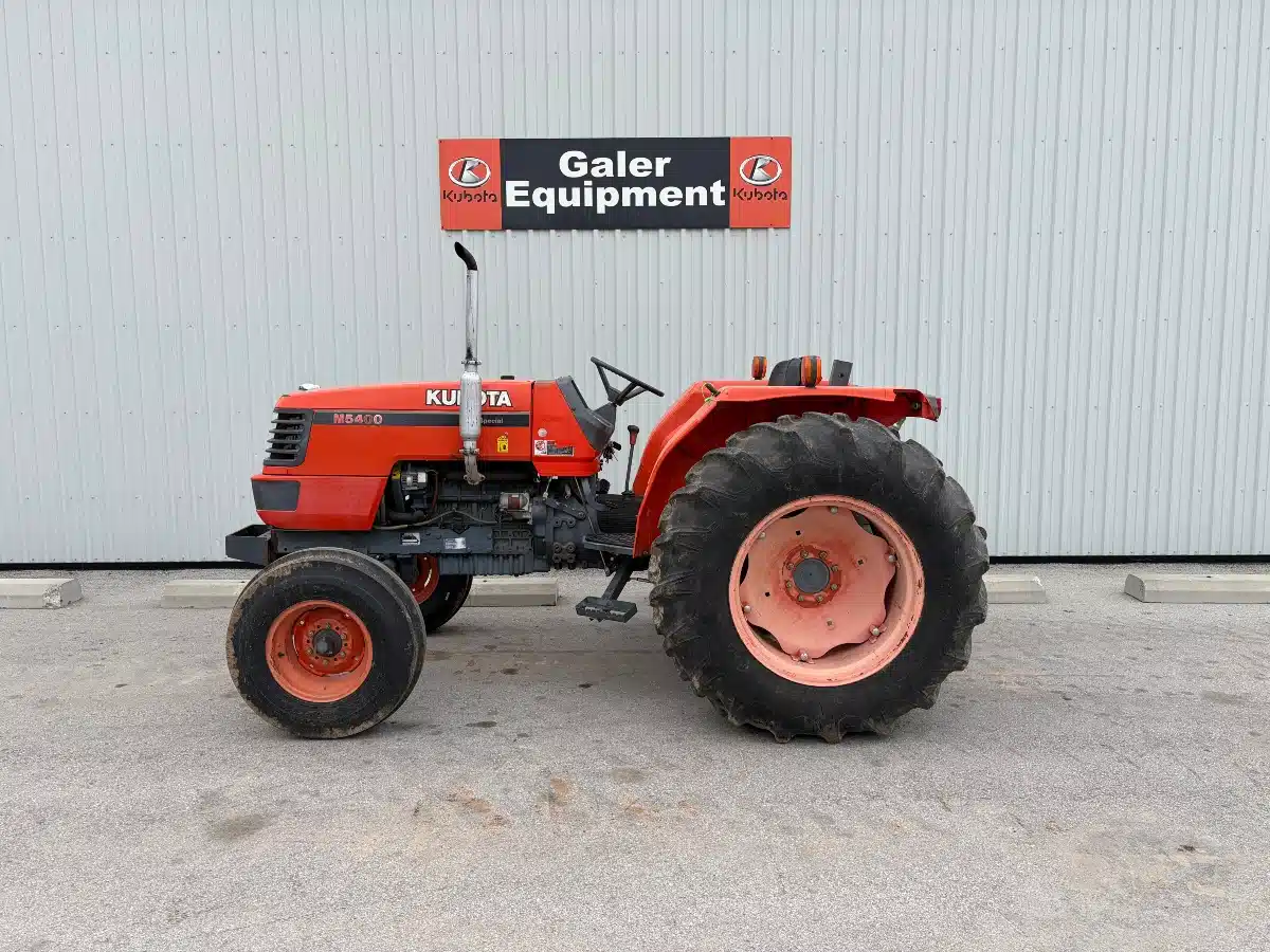 Gallery image 1 for 1998 Kubota M5400 Tractor