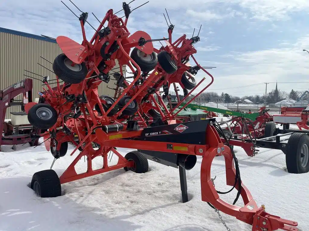 Gallery image 2 for New 2023 Kuhn GF 10803T Tedder Rake