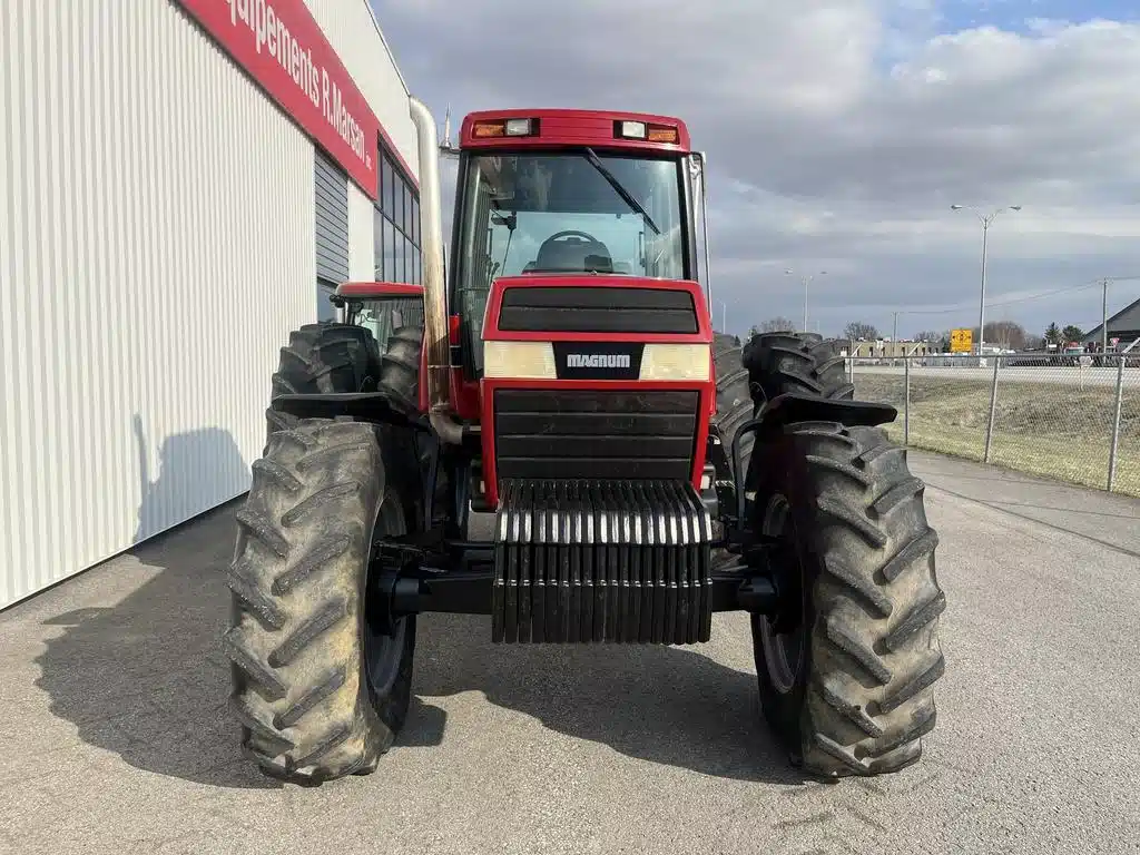 Gallery image 2 for Used 1992 Case IH Magnum Tractor