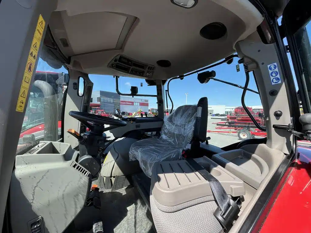 Gallery image 2 for New 2022 Case IH VESTRUM 130 Tractor