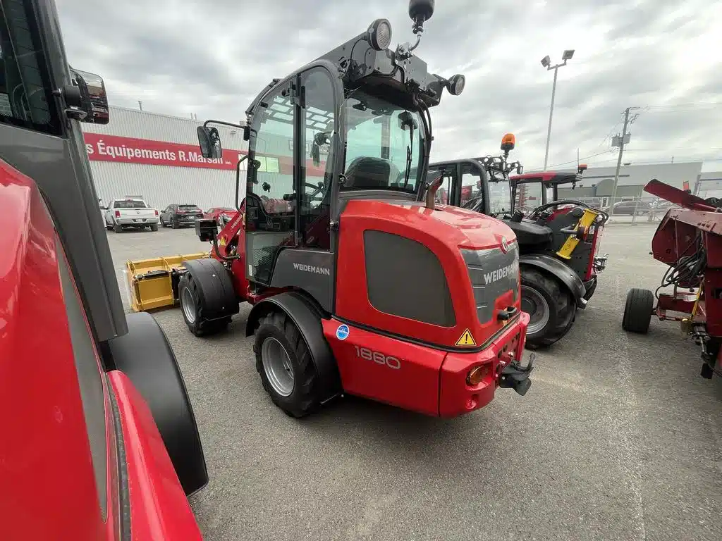 Gallery image 2 for New 2022 Weidemann 1880 Wheel Loader