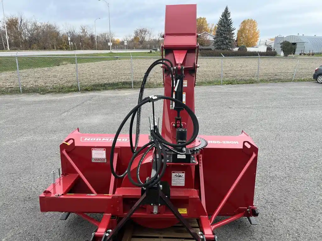 Gallery image 2 for 2023 Normand N86-280H Snow Blower