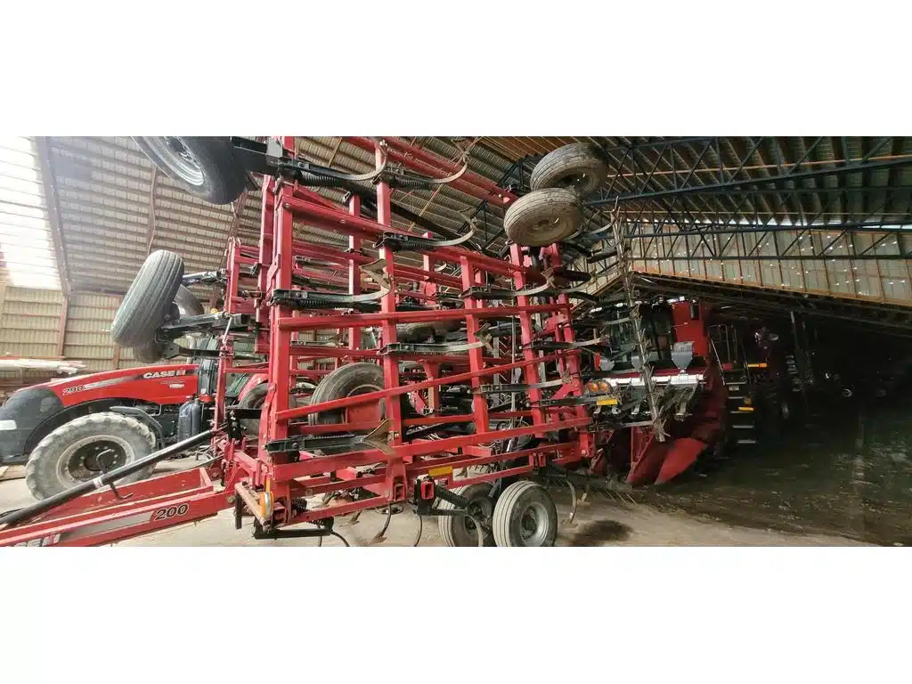 Gallery image 2 for Used 2013 Case IH TIGERMATE 200 Cultivator