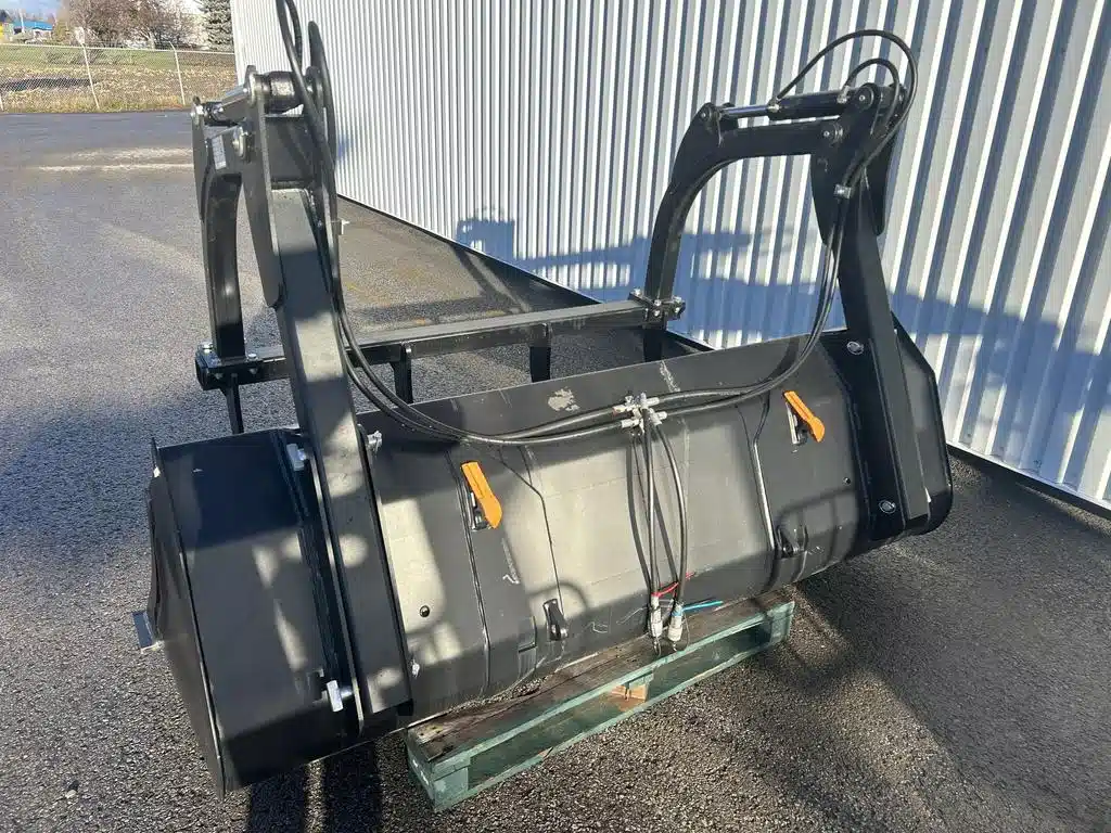 Gallery image 2 for 2023 Alo Grapple Bucket 240T Front End Loader