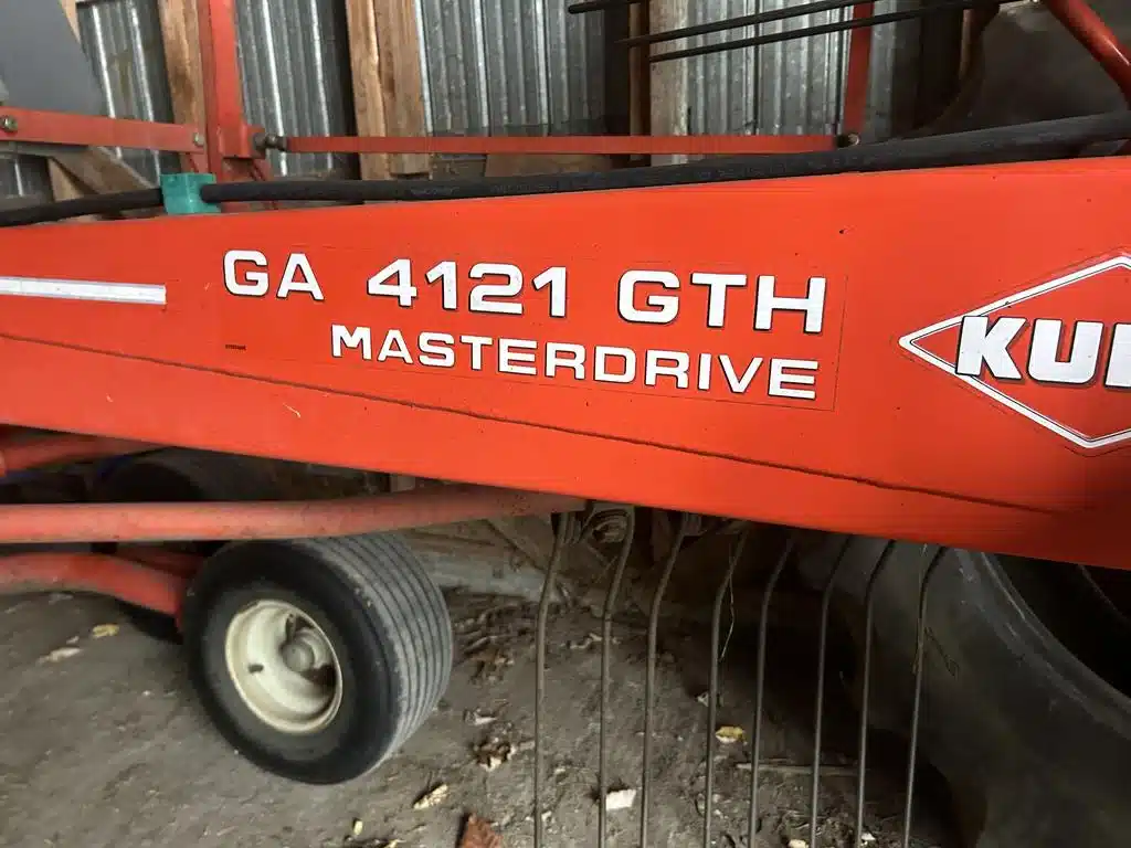 Gallery image 2 for 2001 Kuhn GA 4121 GTH Rake