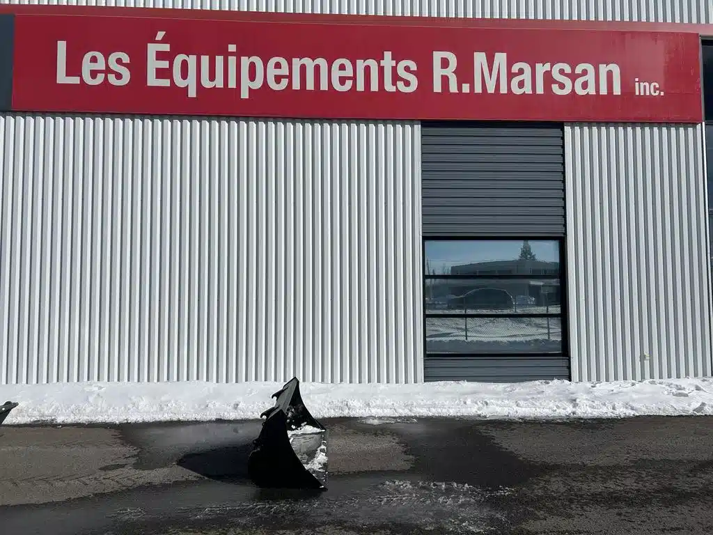 2025 Case IH Bucket 83'' Bucket