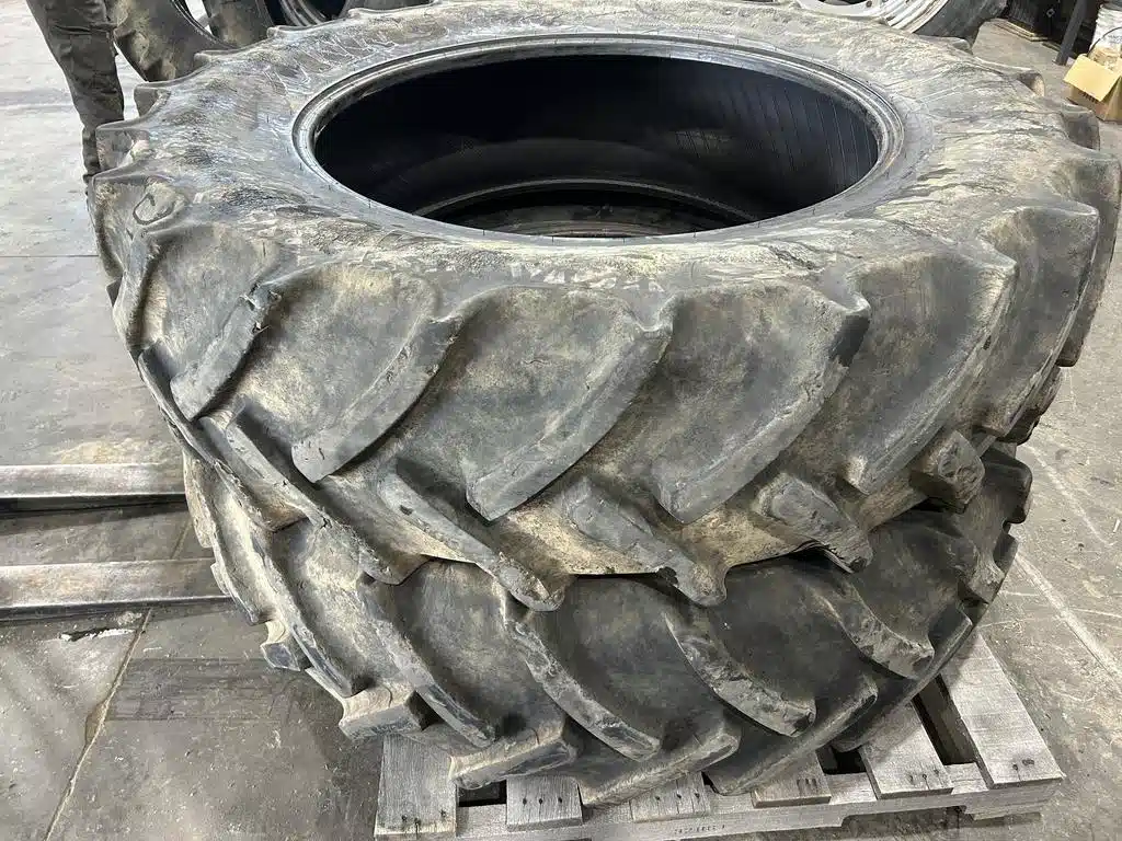 Photo de la Galerie 1 pour 2019 Mitas AC85 Pneus