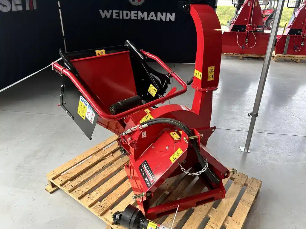 Gallery image 1 for 2026 Wallenstein BX36R Wood Chipper