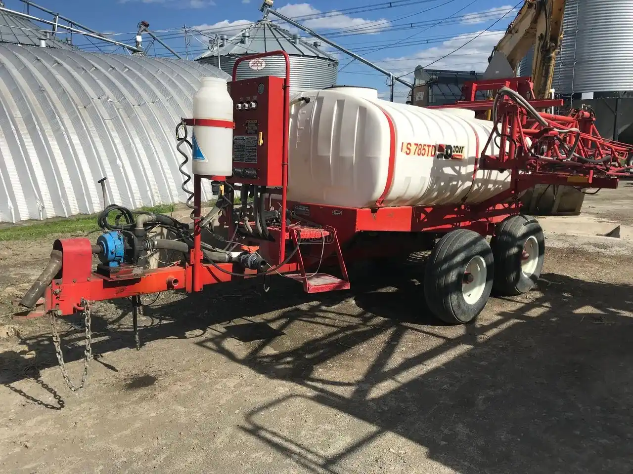 Gallery image 1 for Used Dion LS 785TD Sprayer - Pull Type