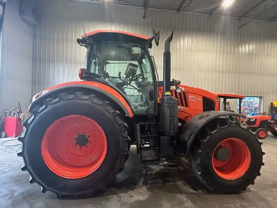 Gallery image 2 for Used 2017 Kubota M7-131 Tractor