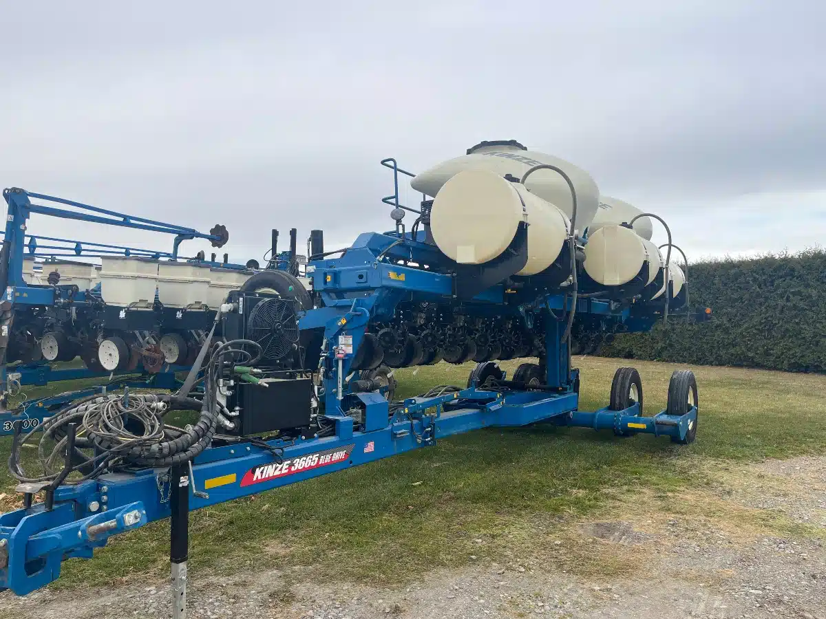 Used 2021 Kinze 3665 Planter