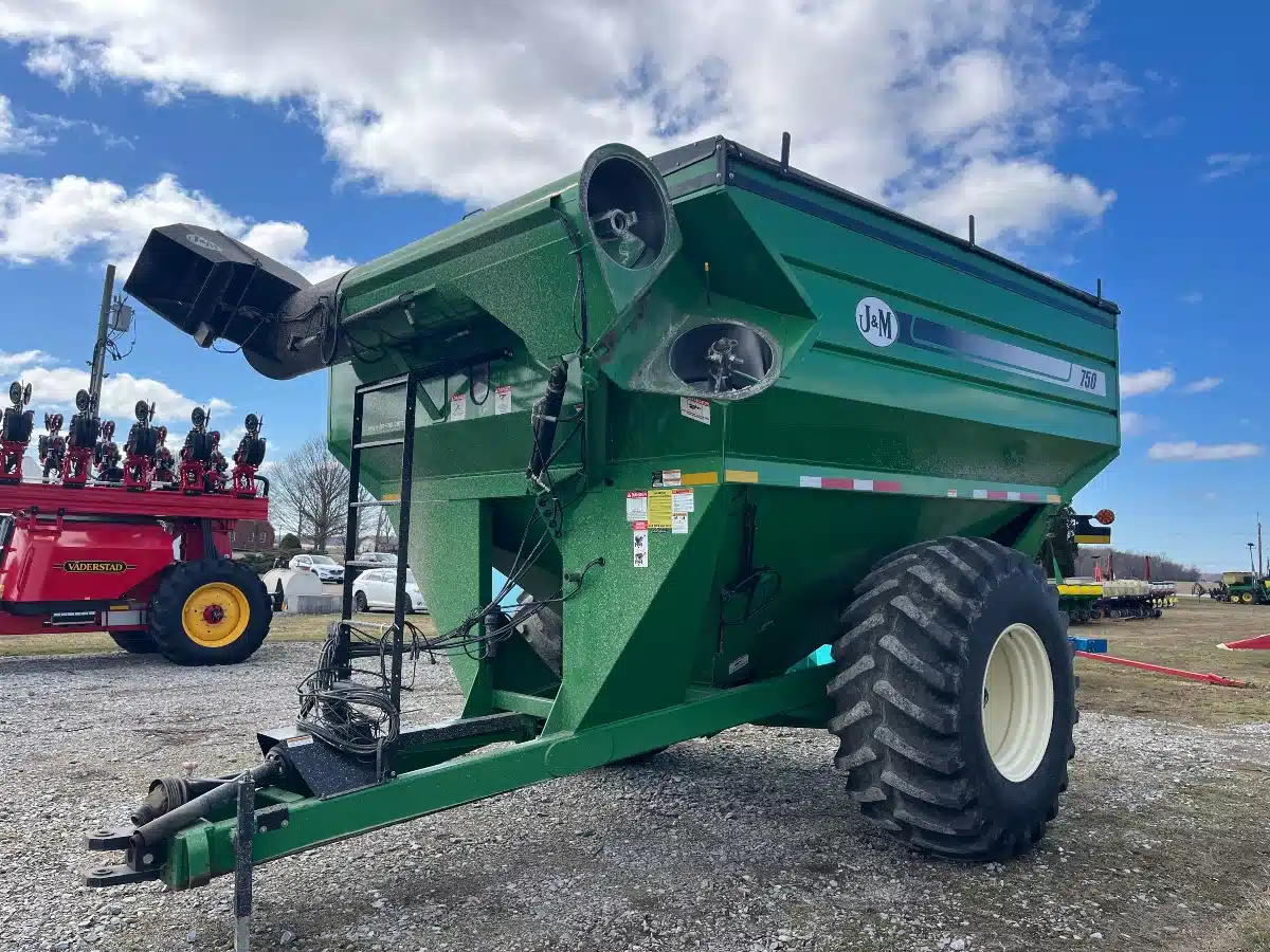 Gallery image 2 for 2014 J&M 750 Grain Cart