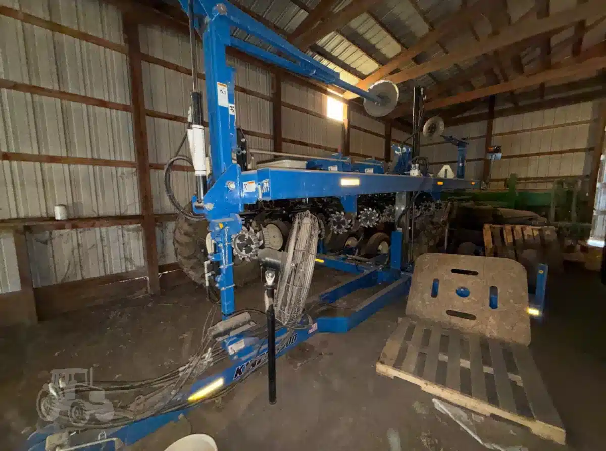 Gallery image 1 for 2015 Kinze 3500 Planter