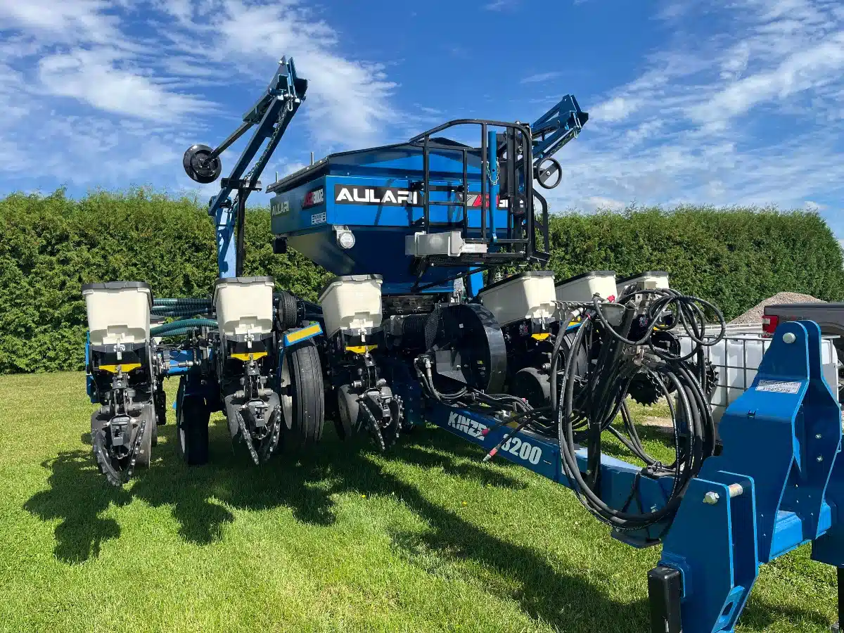 Photo de la Galerie 2 pour Kinze 3200 Planteur