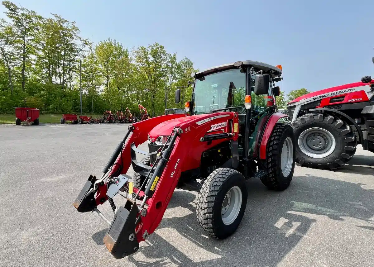 Gallery image 1 for Used 2021 Massey Ferguson 2860M Tractor