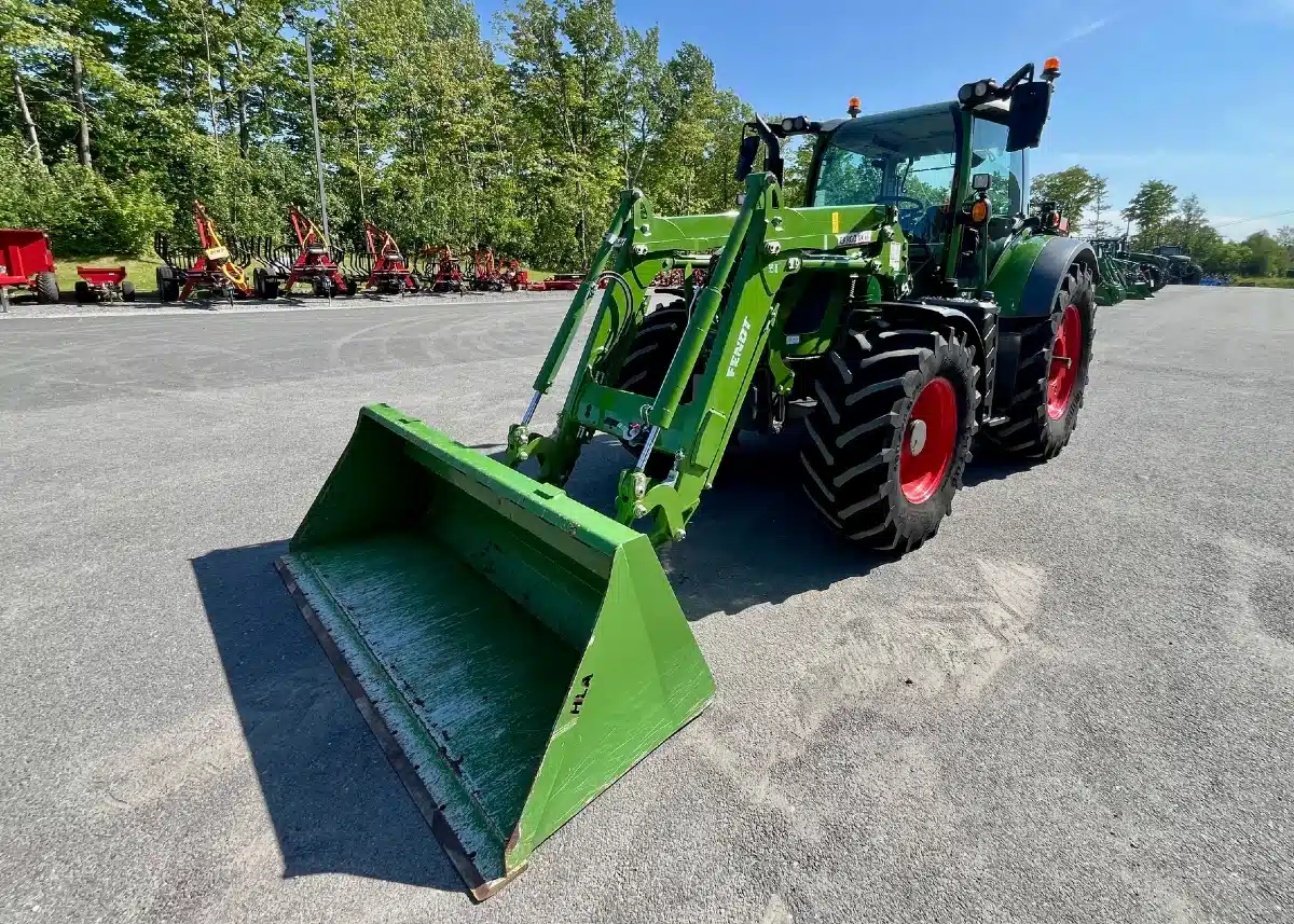 ノエル Farm Equipment & Tractors for sale in Sainte-Marie, Quebec