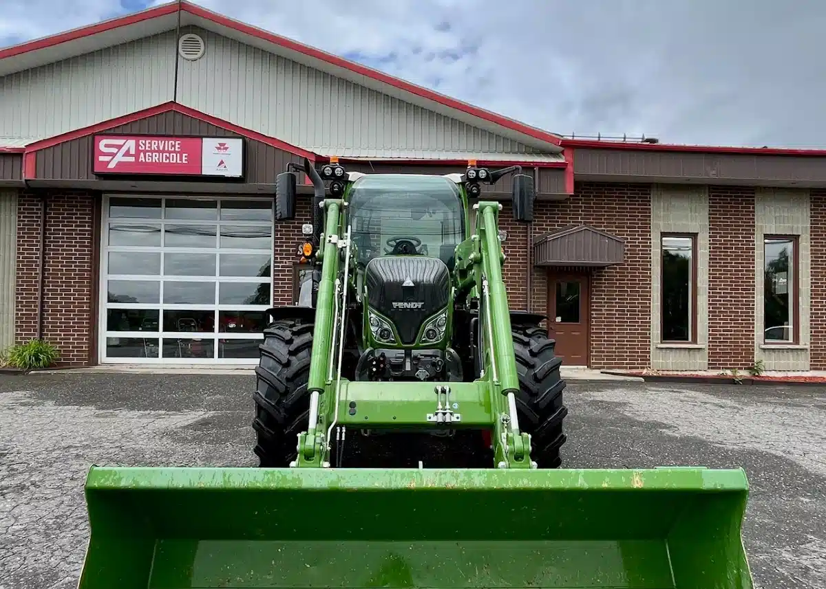 Gallery image 2 for Used 2024 Fendt 516 VARIO Tractor