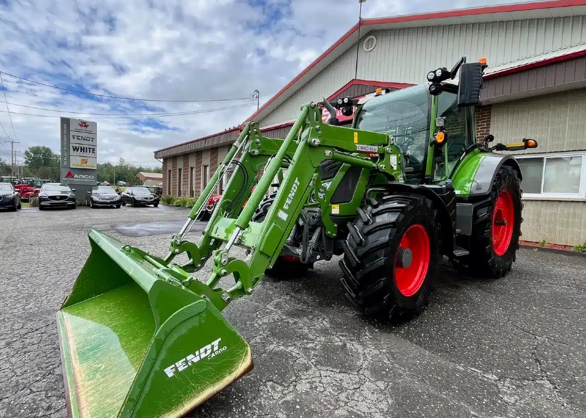 Gallery image 1 for Used 2024 Fendt 516 VARIO Tractor