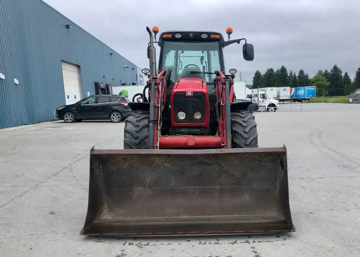 Gallery image 2 for Used 2005 Massey Ferguson 5455 Tractor