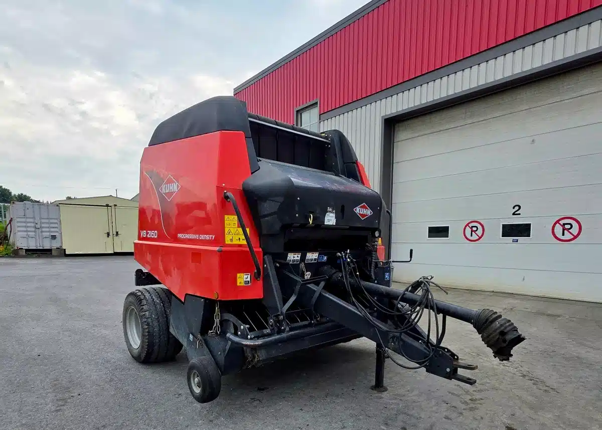 Gallery image 1 for Used 2014 Kuhn VB 2160 Round Baler