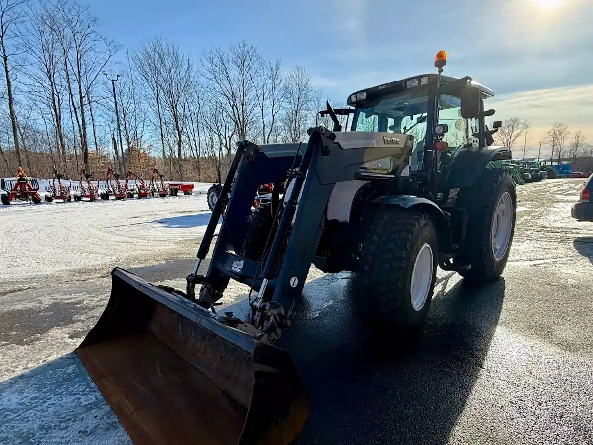 Gallery image 2 for 2012 Valtra N101 Tractor