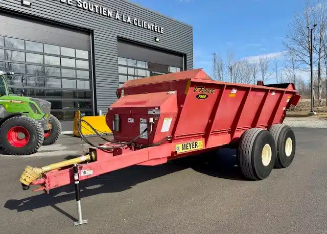 Gallery image 2 for Meyer 7500 Manure Spreader
