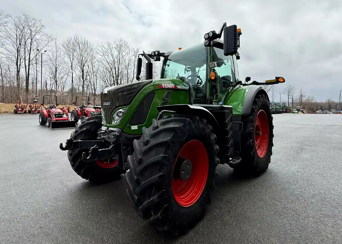 Photo de la Galerie 2 pour 2021 Fendt 718 VARIO Tracteur