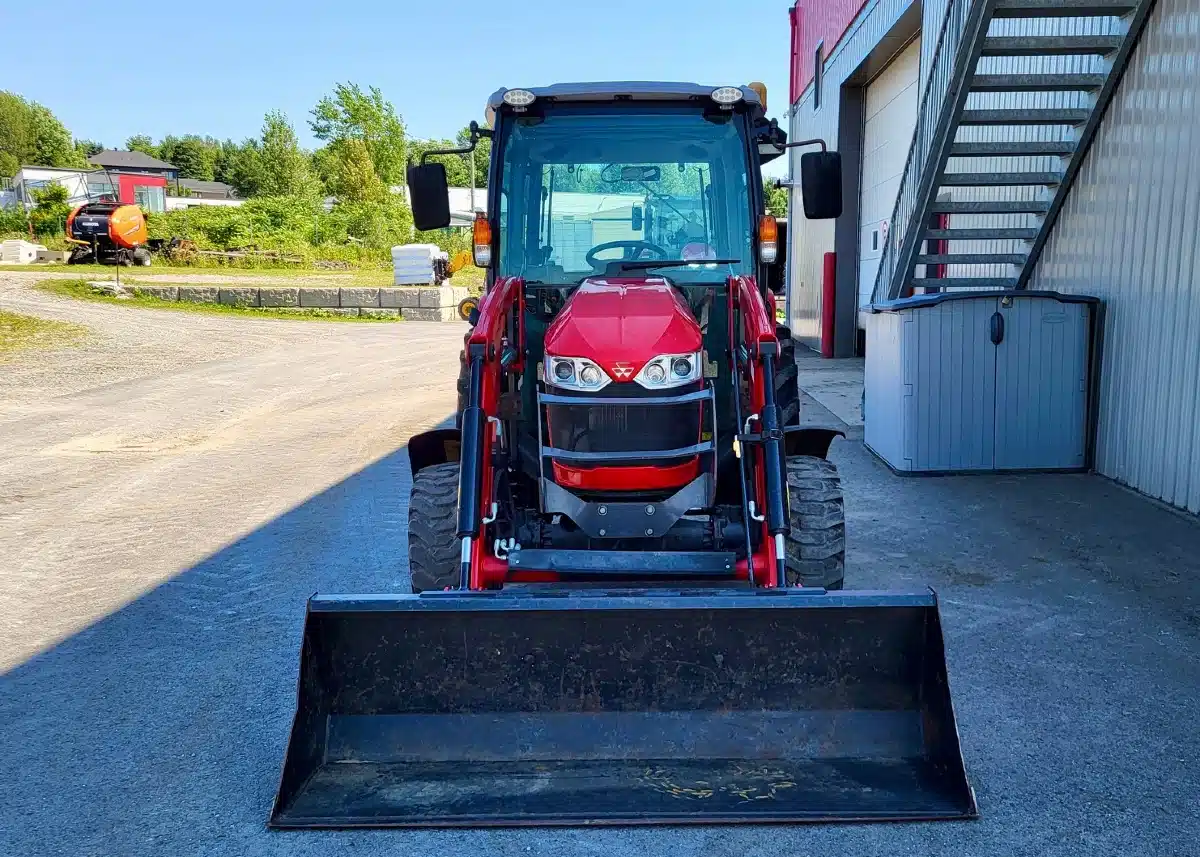 Gallery image 2 for 2021 Massey Ferguson 2860M Tractor