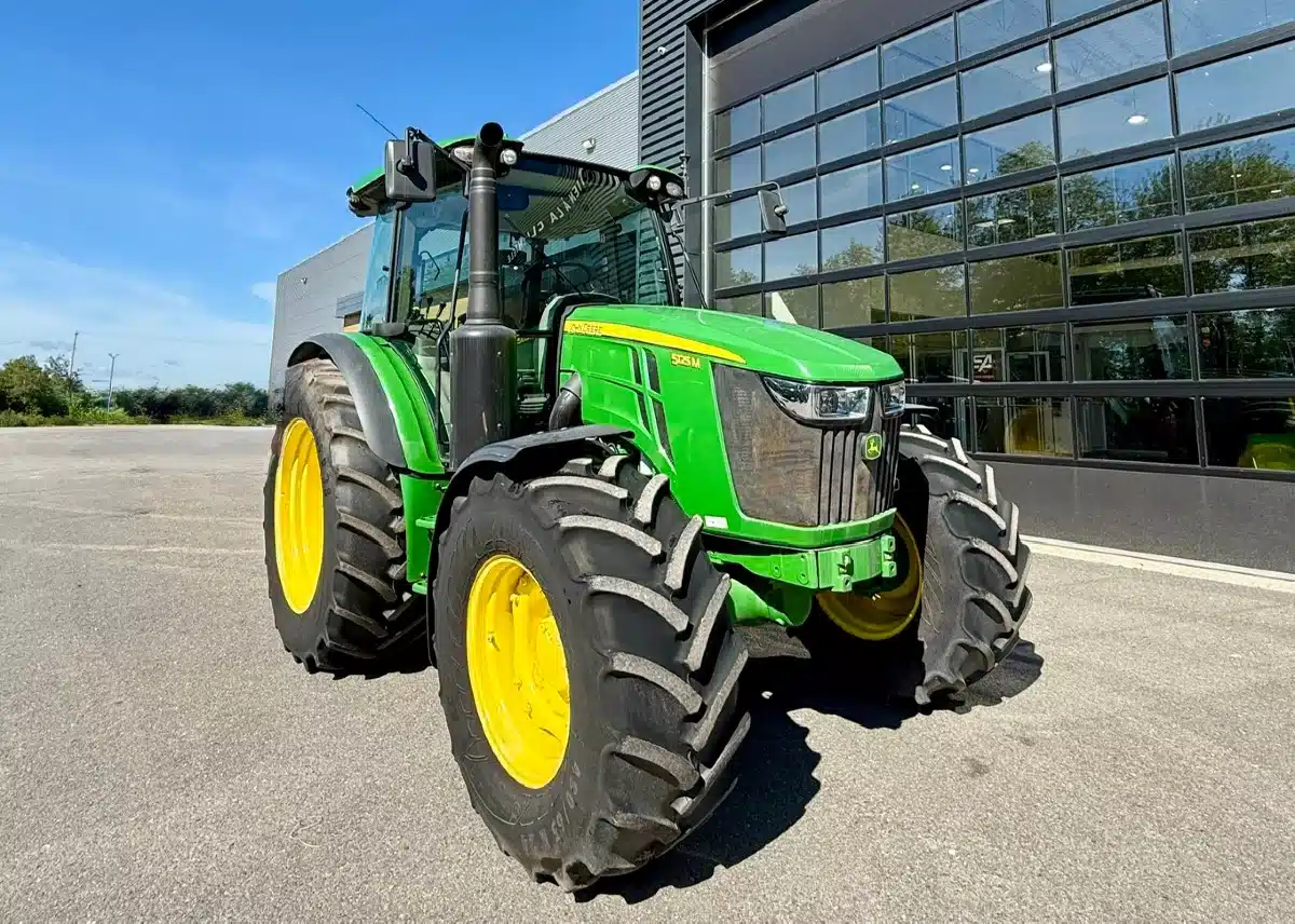Gallery image 1 for 2022 John Deere 5125M Tractor