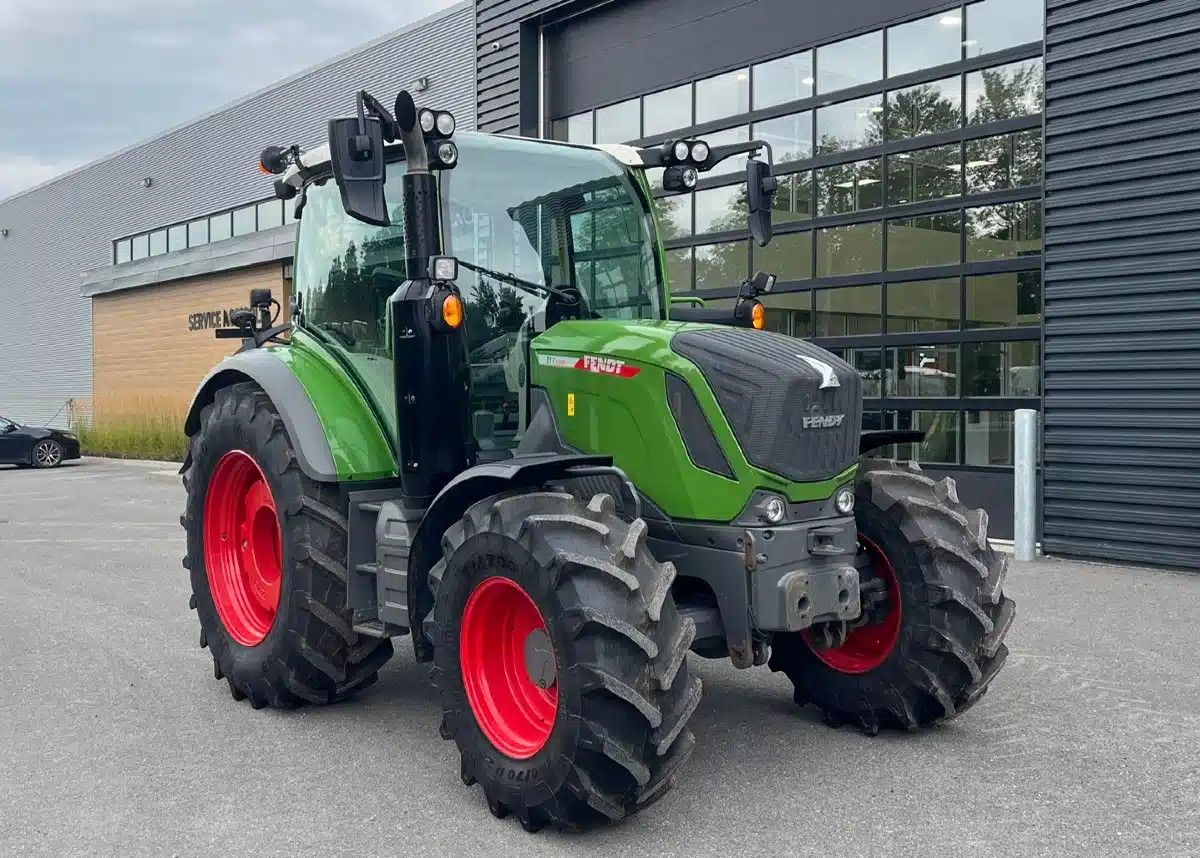 Gallery image 1 for 2023 Fendt 311 Tractor