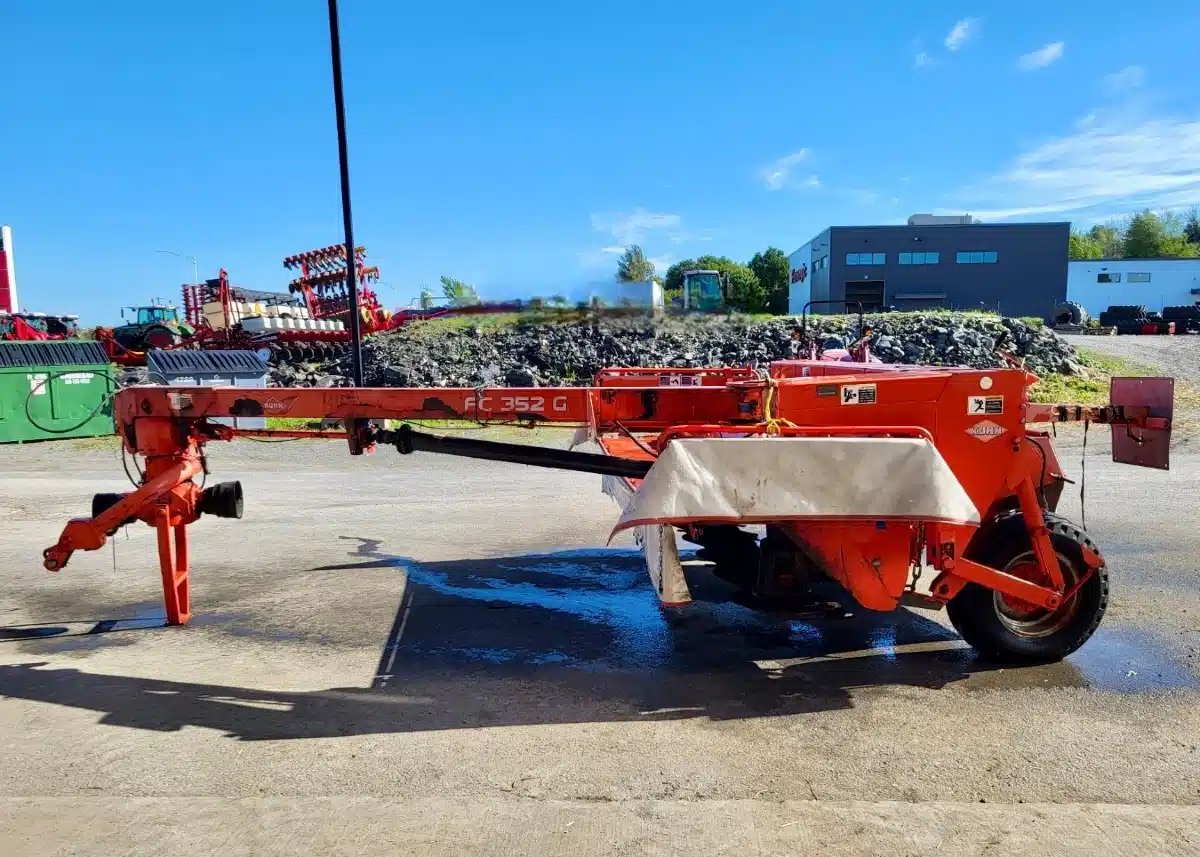 Gallery image 2 for Kuhn FC 352 G Disc Mower Conditioner
