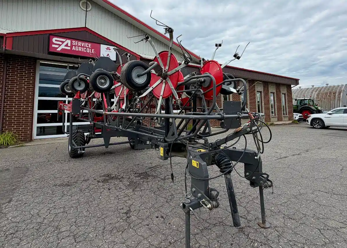 Photo de la Galerie 1 pour 2023 Massey Ferguson TD 1310 X TRC râteau