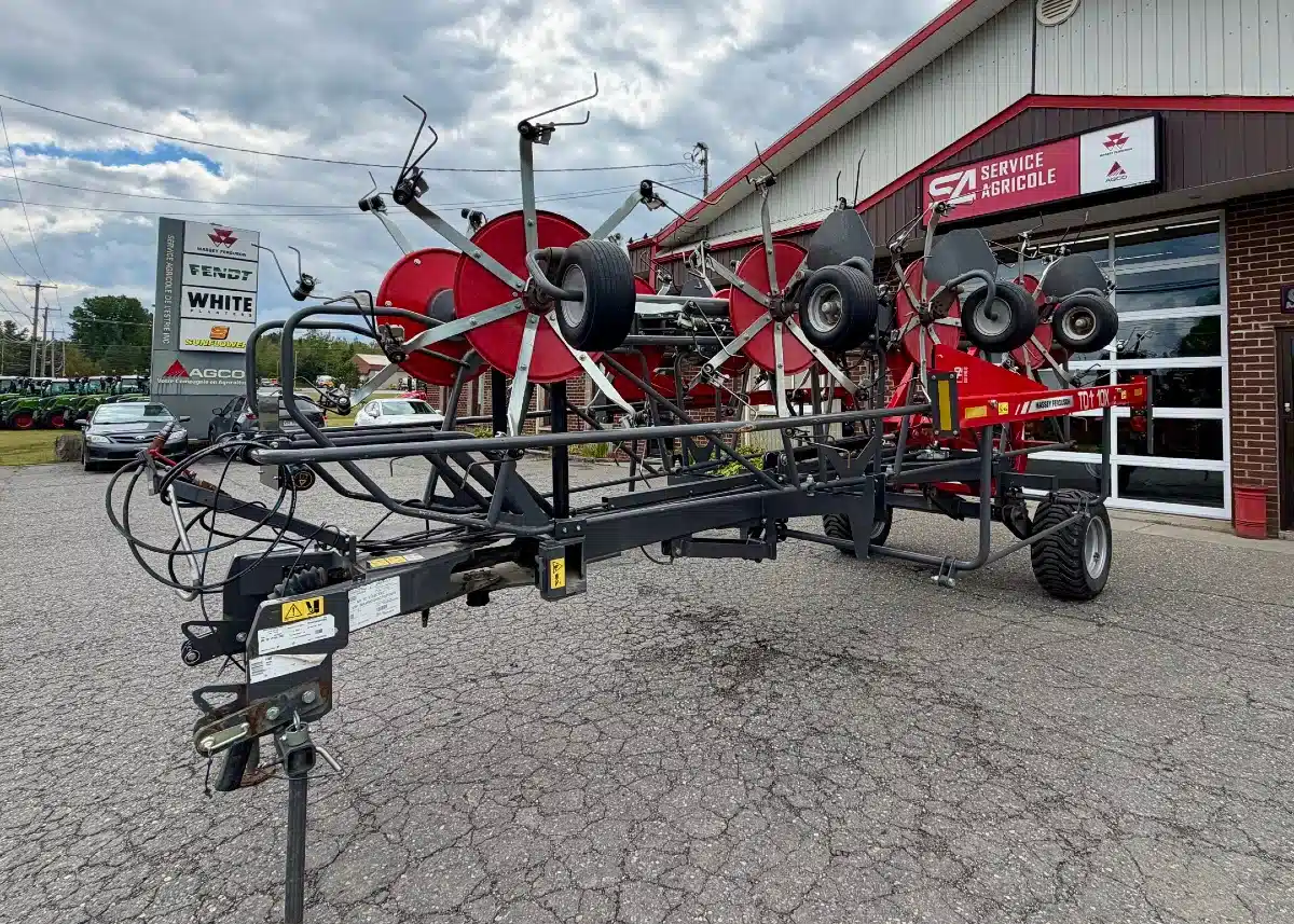 Photo de la Galerie 2 pour 2023 Massey Ferguson TD 1310 X TRC râteau