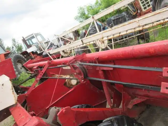 Gallery image 2 for Used International Harvester 12 Header - Auger