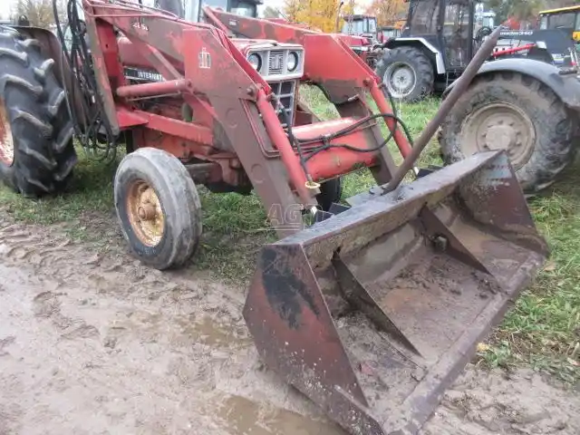 Gallery image 2 for Used Case IH 2250 Front End Loader