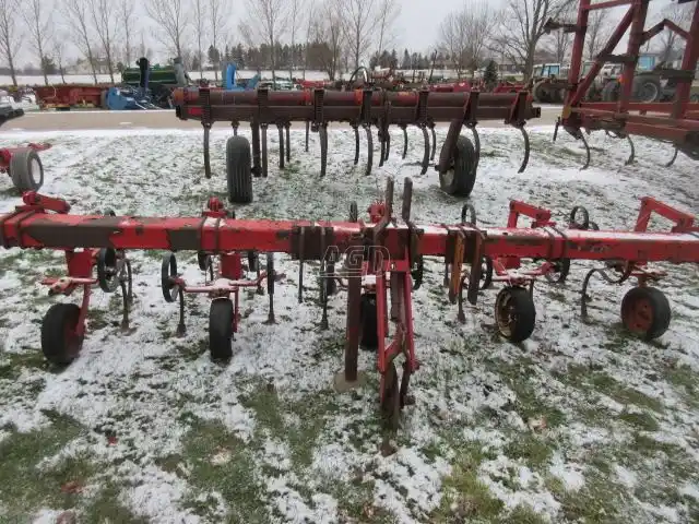 Gallery image 1 for Used Kverneland 4 Row Row Crop Cultivator
