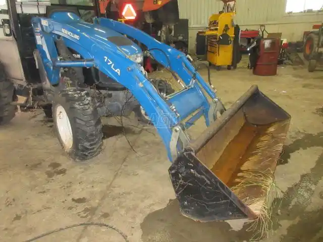 Gallery image 1 for Used New Holland 17LA Front End Loader