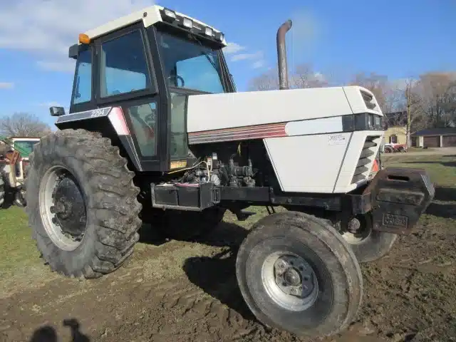 Used 1984 Case 2294 Tractor