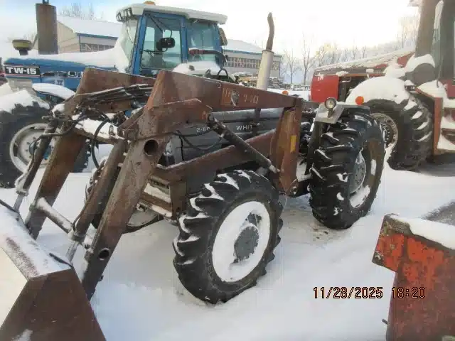 Gallery image 2 for 1977 White 2-60 Tractor