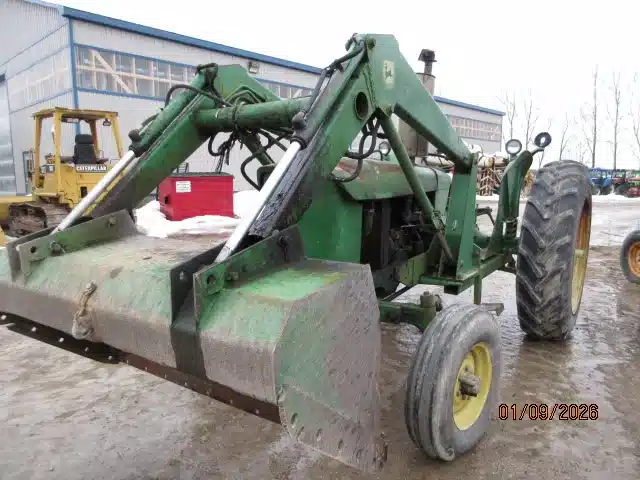 Gallery image 2 for John Deere 145 Front End Loader