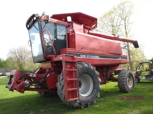 Gallery image 1 for 1993 Case IH 1666 Combine