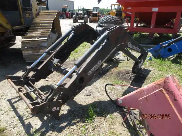 Gallery image 2 for Quicke Q750 Front End Loader