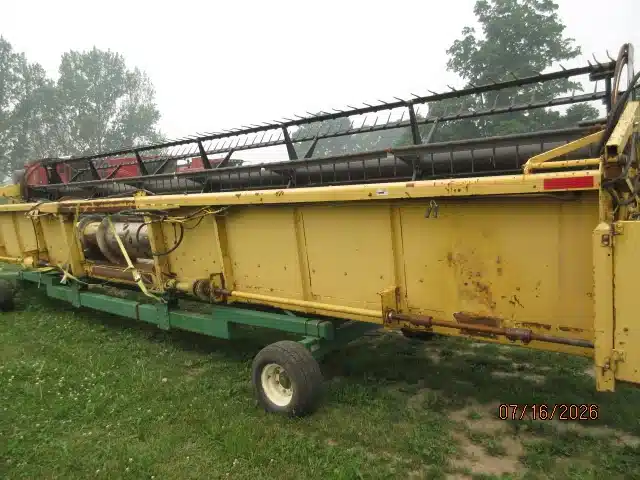 Photo de la Galerie 2 pour New Holland 973 Header - Flex