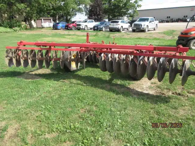 Gallery image 2 for Massey Ferguson 520 Disc