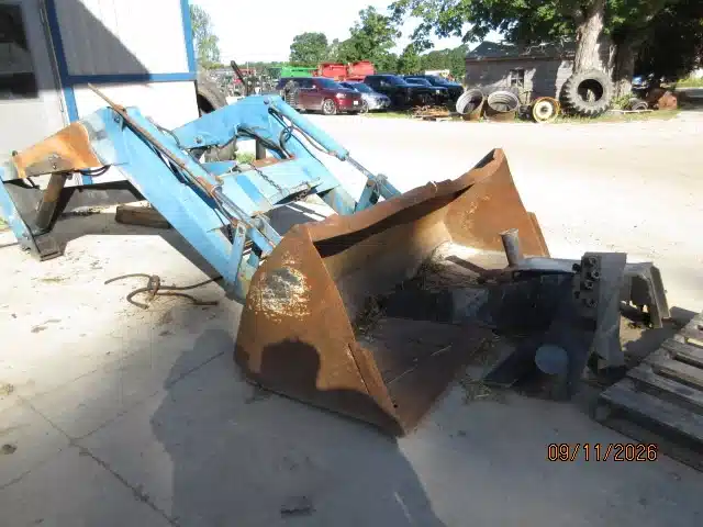 Photo de la Galerie 2 pour New Holland 7411 chargeur frontal