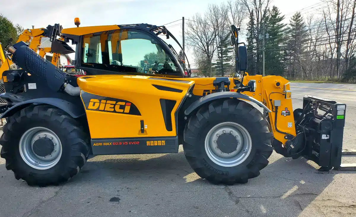 Gallery image 2 for New 2024 Dieci agri max 60.9 TeleHandler