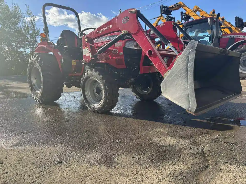 Used Mahindra 1626 Tractor