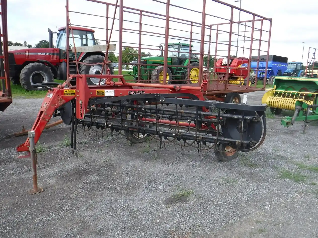 Gallery image 1 for Used Case IH 96 Rake