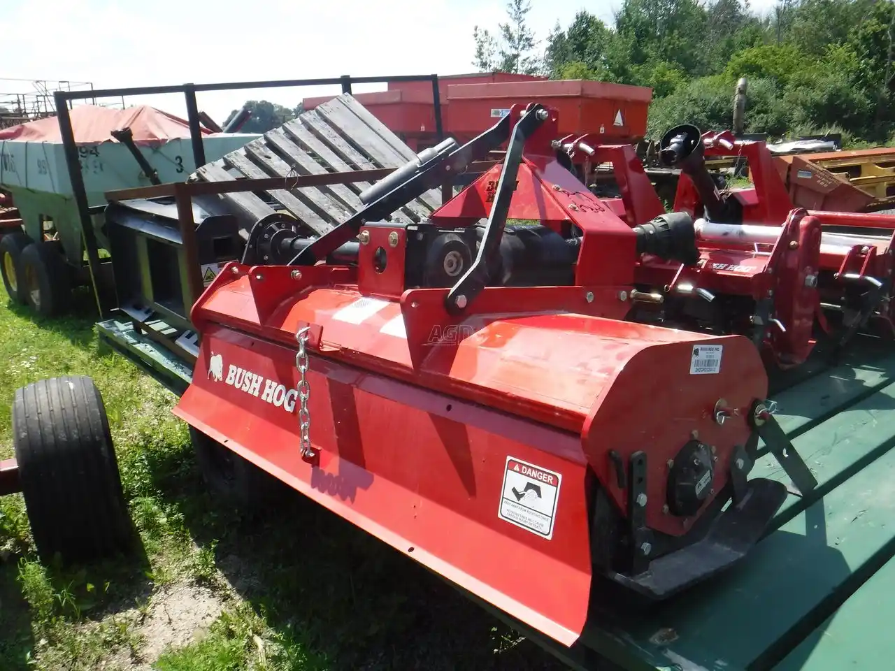 Gallery image 1 for New Bush Hog RT60G Rotary Tiller