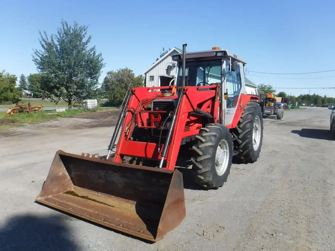Gallery image 1 for Used Massey Ferguson 3070 Tractor